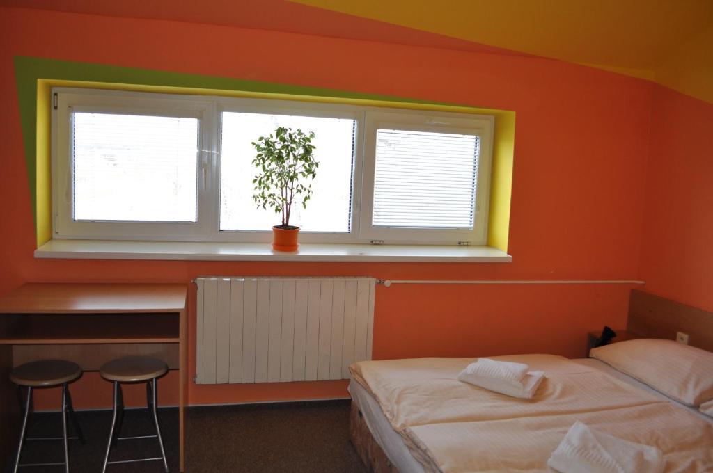 Sport Hotel Ostrov Trenčín Oda fotoğraf