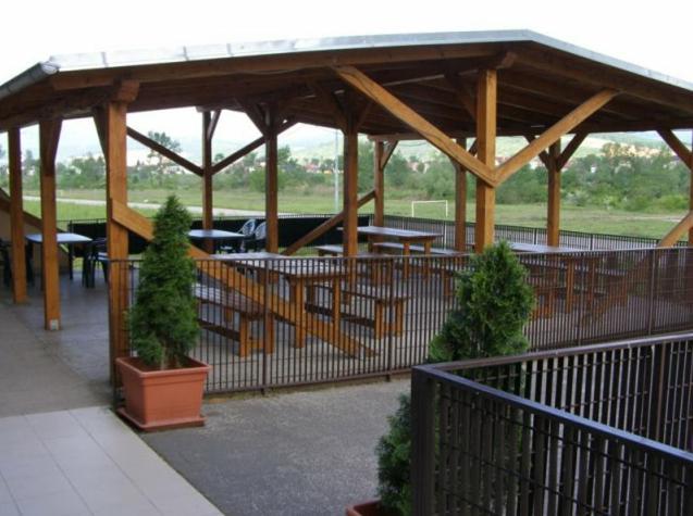 Sport Hotel Ostrov Trenčín Dış mekan fotoğraf